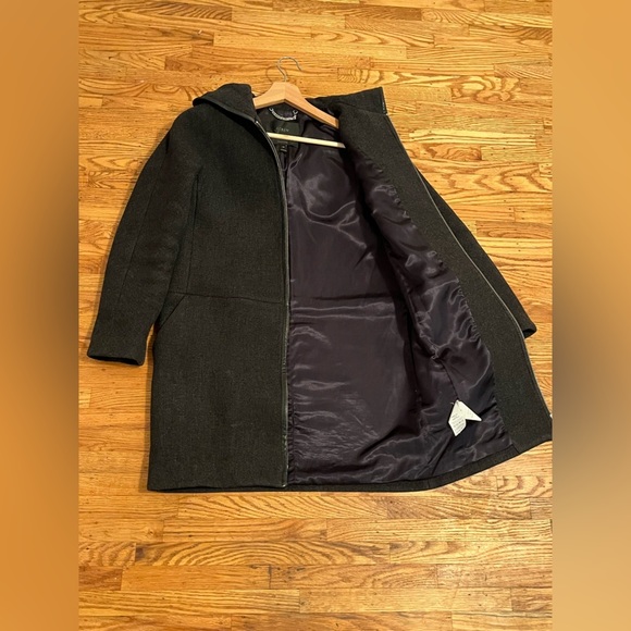 J- Crew Long Coat designed with Stadium cloth by Nello Gori - Size 4P - Picture 9 of 16